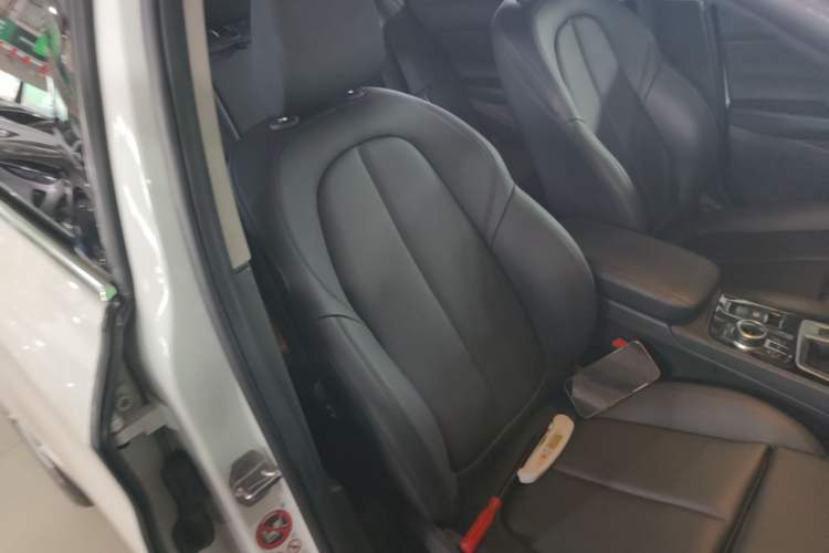 Used BMW 1 Series 2017 118i Design Package Model Right Front Seat