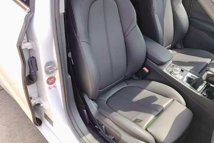 Used BMW 1 Series 2017 120i Design Package Model Right Front Seat