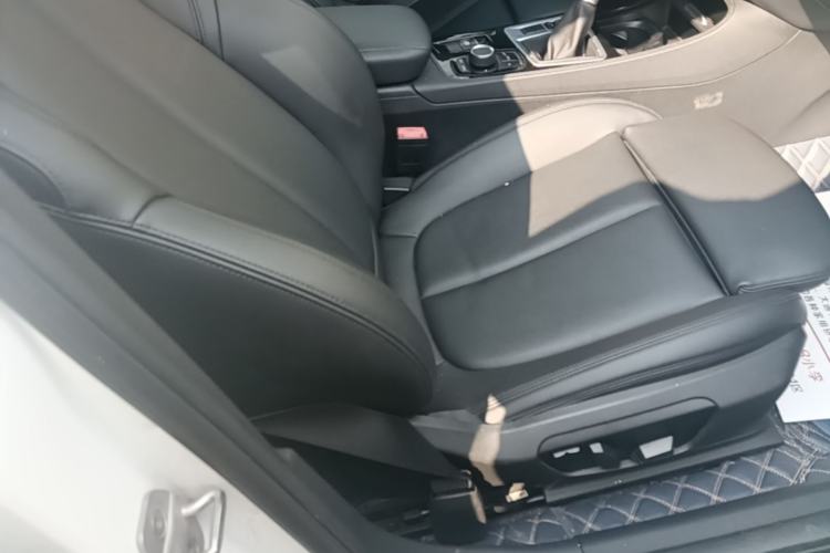 Used BMW 1 Series 2017 118i Sport Edition Right Front Seat