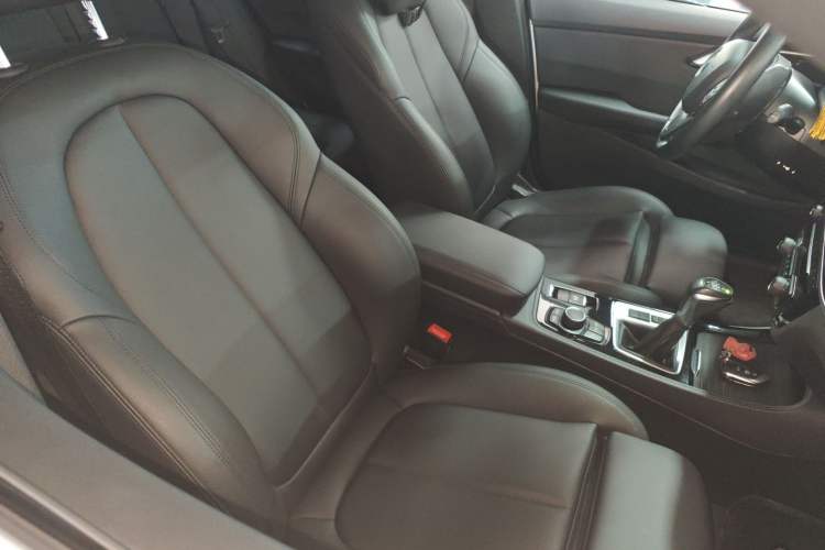 Used BMW 1 Series 2017 118i Sport Edition Right Front Seat