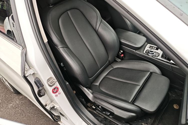 Used BMW 1 Series 2017 120i Design Package Model Right Front Seat