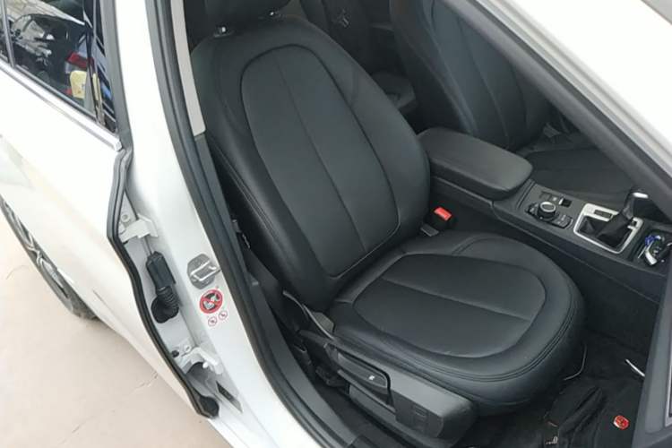 Used BMW 1 Series 2017 118i Fashion Model Right Front Seat