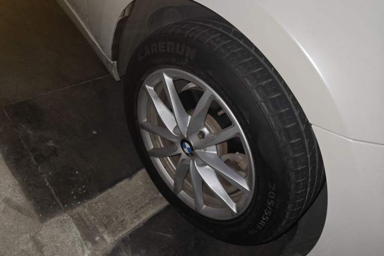 Used BMW 1 Series 2017 118i Fashion Model Right Front Wheel Hub