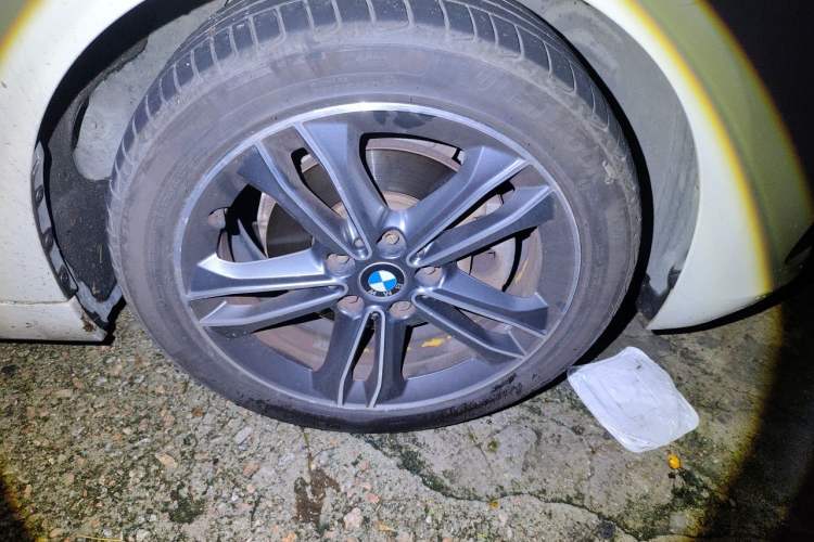 Used BMW 1 Series 2017 118i Sport Edition Right Front Wheel Hub