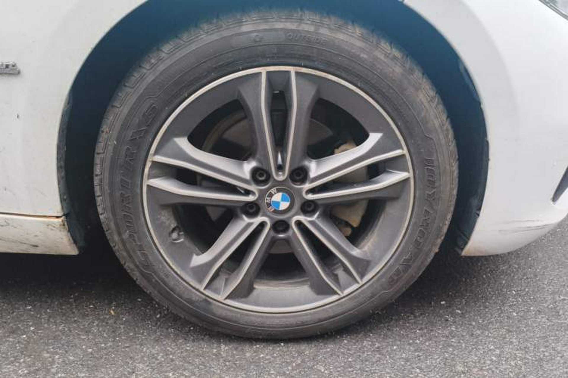 Used BMW 1 Series 2017 118i Sport Edition Right Front Wheel Hub