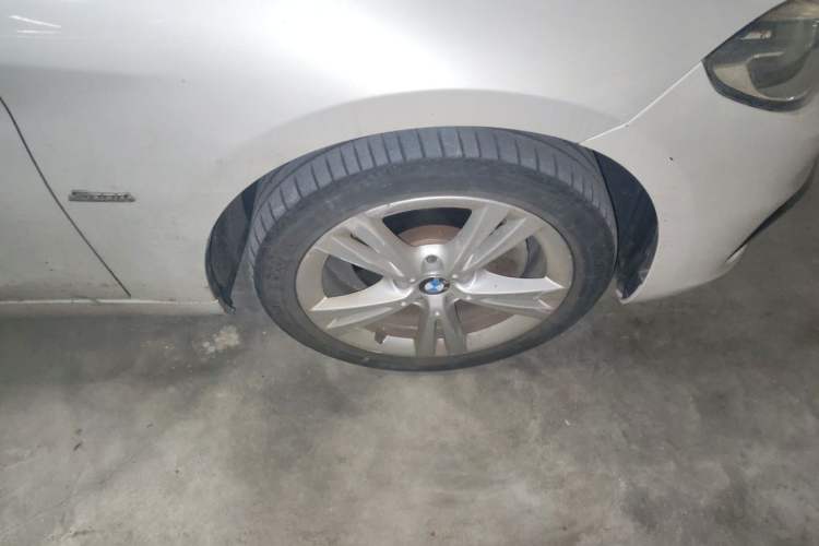 Used BMW 1 Series 2017 118i Design Package Model Right Front Wheel Hub