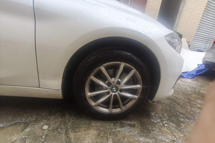 Used BMW 1 Series 2017 118i Fashion Model Right Front Wheel Hub
