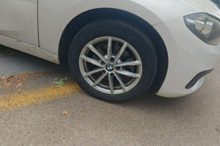 Used BMW 1 Series 2017 118i Fashion Model Right Front Wheel Hub
