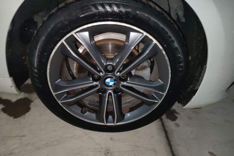 Used BMW 1 Series 2017 118i Sport Edition Right Front Wheel Hub