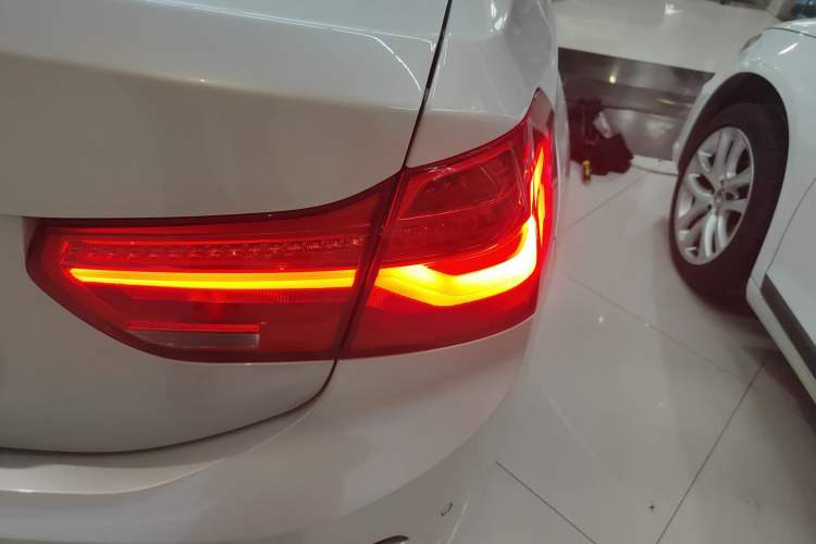 Used BMW 1 Series 2017 118i Design Package Model Right Rear Taillight