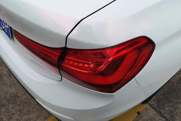 Used BMW 1 Series 2017 120i Design Package Model Right Rear Taillight