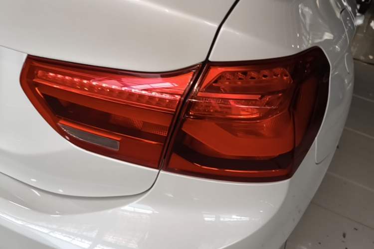 Used BMW 1 Series 2017 118i Sport Edition Right Rear Taillight