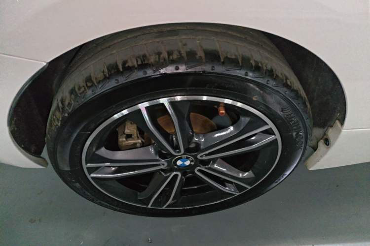 Used BMW 1 Series 2017 118i Sport Edition Right Rear Wheel Hub