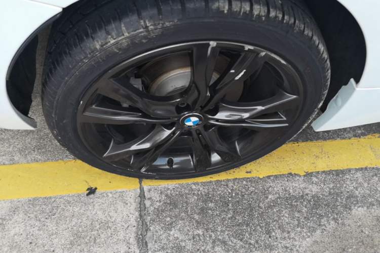 Used BMW 1 Series 2017 120i Design Package Model Right Rear Wheel Hub