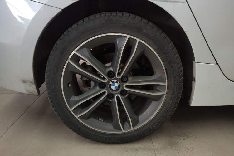Used BMW 1 Series 2017 118i Sport Edition Right Rear Wheel Hub