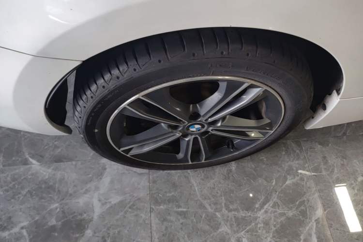 Used BMW 1 Series 2017 118i Sport Edition Right Rear Wheel Hub