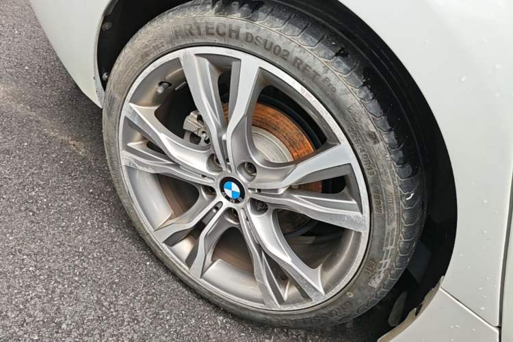 Used BMW 1 Series 2017 120i Design Package Model Right Rear Wheel Hub