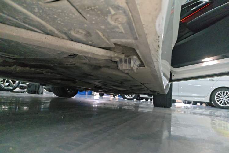 Used BMW 1 Series 2017 118i Sport Edition Right Side Sill