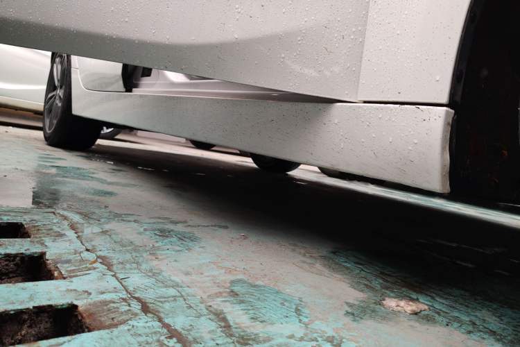 Used BMW 1 Series 2017 118i Sport Edition Right Side Sill