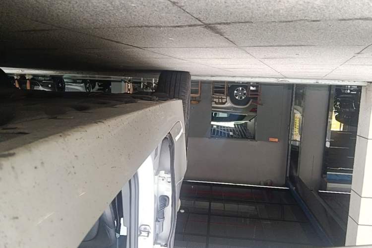 Used BMW 1 Series 2017 118i Sport Edition Right Side Sill