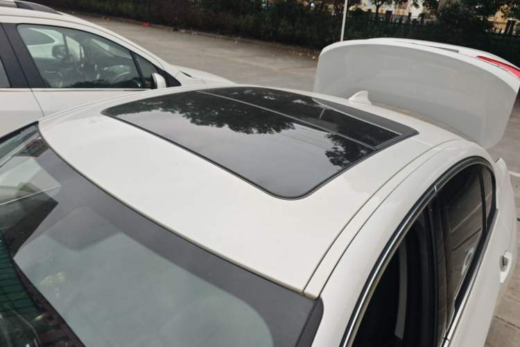 Used BMW 1 Series 2017 118i Sport Edition Roof