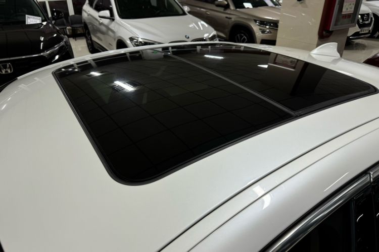 Used BMW 1 Series 2017 118i Sport Edition Roof