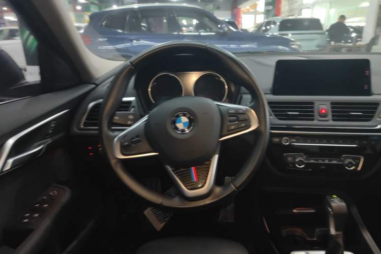 Used BMW 1 Series 2017 118i Design Package Model Steering Wheel