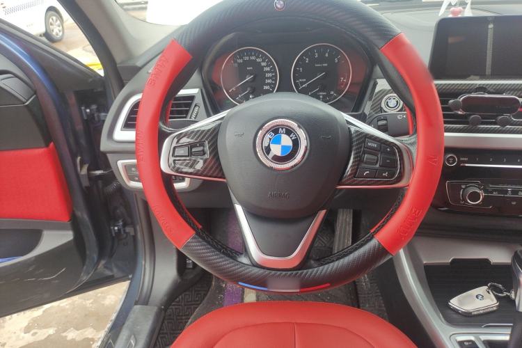 Used BMW 1 Series 2017 118i Fashion Model Steering Wheel