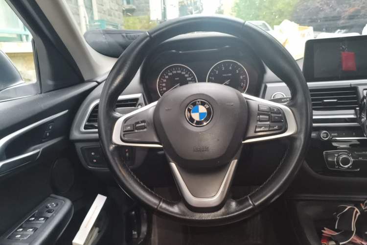Used BMW 1 Series 2017 118i Sport Edition Steering Wheel