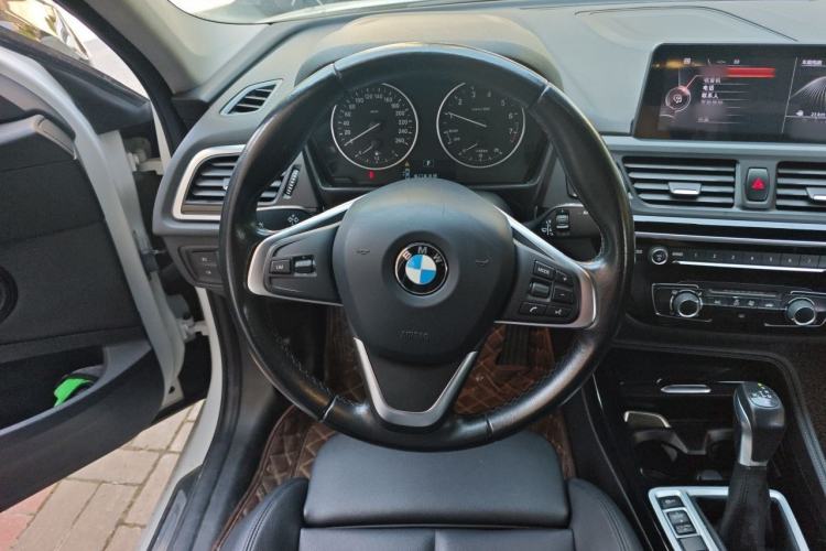 Used BMW 1 Series 2017 118i Sport Edition Steering Wheel