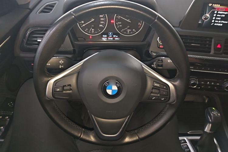 Used BMW 1 Series 2017 118i Fashion Model Steering Wheel