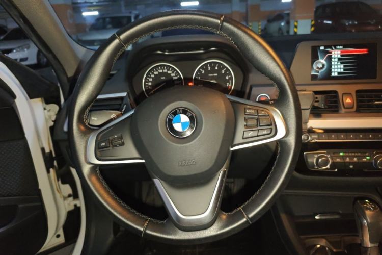 Used BMW 1 Series 2017 118i Fashion Model Steering Wheel