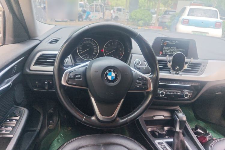 Used BMW 1 Series 2017 118i Fashion Model Steering Wheel