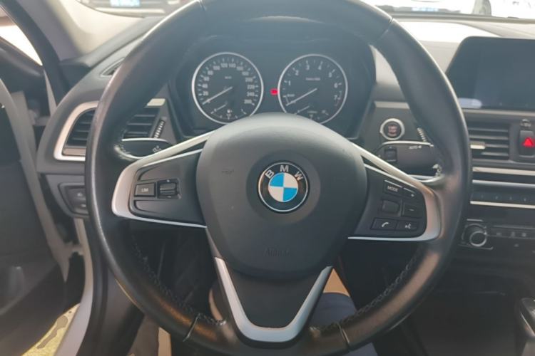 Used BMW 1 Series 2017 118i Sport Edition Steering Wheel