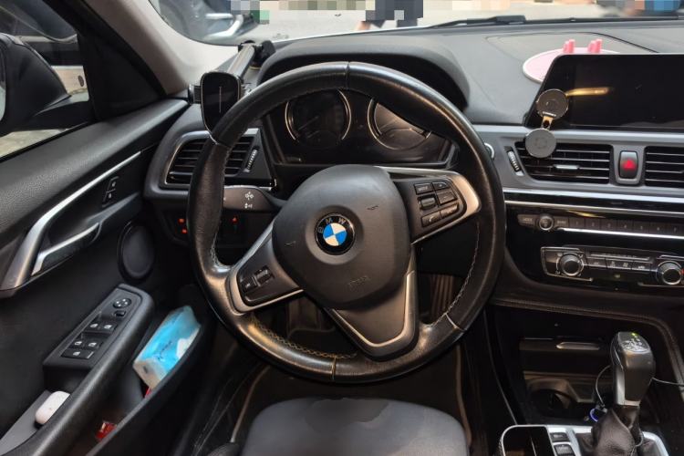 Used BMW 1 Series 2017 118i Sport Edition Steering Wheel