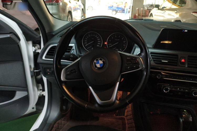 Used BMW 1 Series 2017 118i Sport Edition Steering Wheel