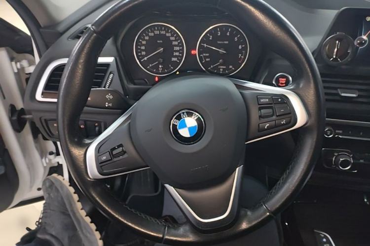 Used BMW 1 Series 2017 118i Sport Edition Steering Wheel