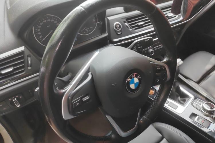 Used BMW 1 Series 2017 118i Design Package Model Steering Wheel