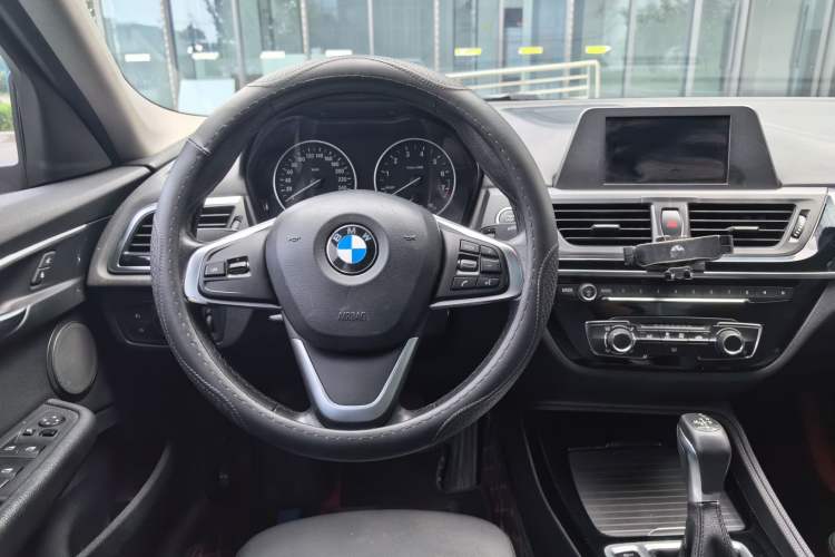 Used BMW 1 Series 2017 118i Sport Edition Steering Wheel