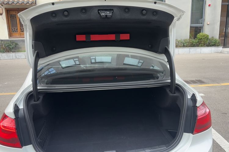 Used BMW 1 Series 2017 118i Sport Edition Trunk