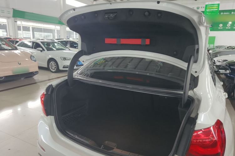 Used BMW 1 Series 2017 118i Design Package Model Trunk