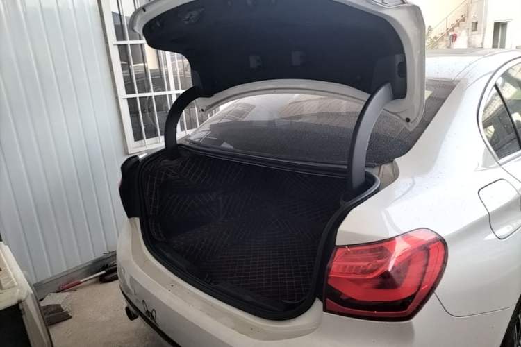 Used BMW 1 Series 2017 118i Sport Edition Trunk