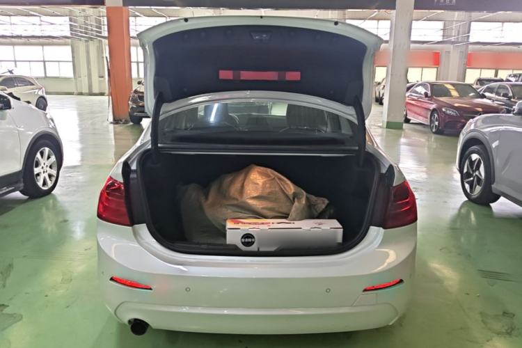 Used BMW 1 Series 2017 118i Fashion Model Trunk