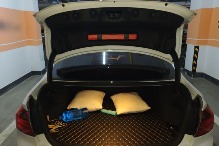 Used BMW 1 Series 2017 118i Fashion Model Trunk