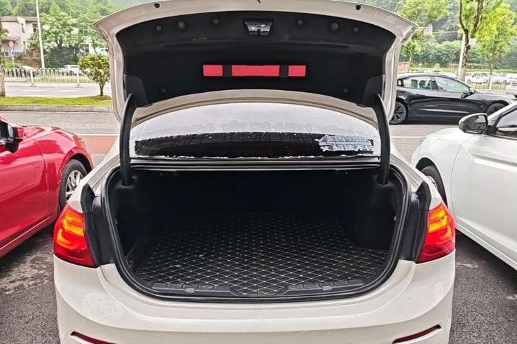 Used BMW 1 Series 2017 120i Design Package Model Trunk