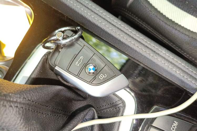 Used BMW 1 Series 2017 118i Sport Edition Vehicle Key