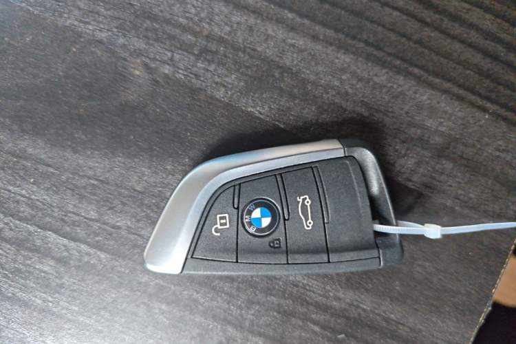Used BMW 1 Series 2017 118i Sport Edition Vehicle Key