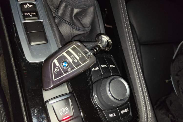 Used BMW 1 Series 2017 118i Sport Edition Vehicle Key