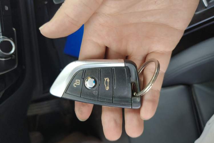 Used BMW 1 Series 2017 118i Sport Edition Vehicle Key