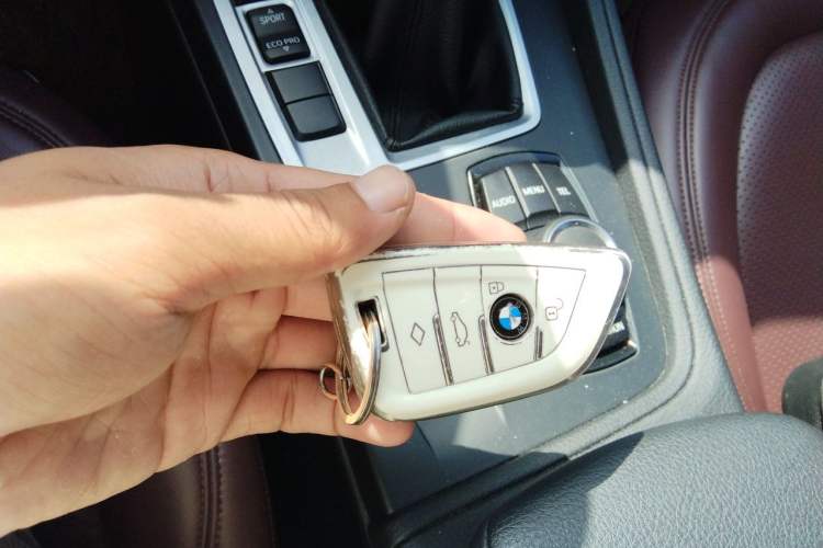 Used BMW 1 Series 2017 118i Fashion Model Vehicle Key